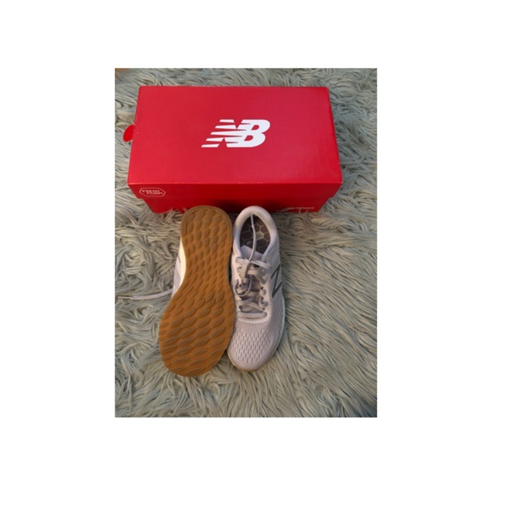 New balance shoes